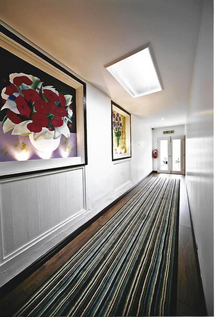 Hotel Indulgence Living Ipoh Esterno foto