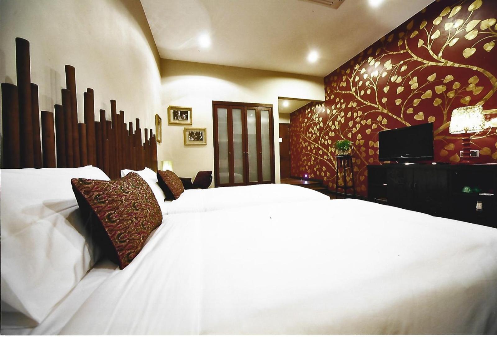 Hotel Indulgence Living Ipoh Esterno foto