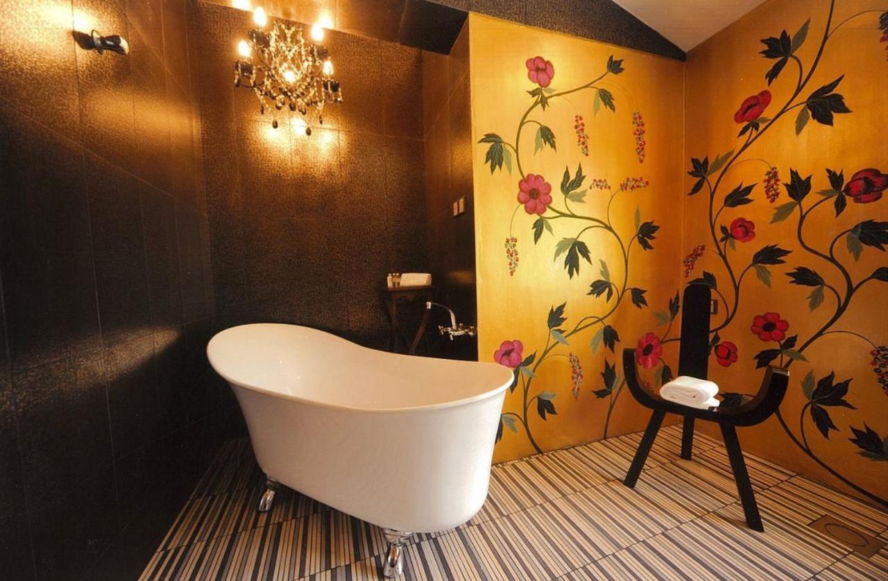 Hotel Indulgence Living Ipoh Esterno foto